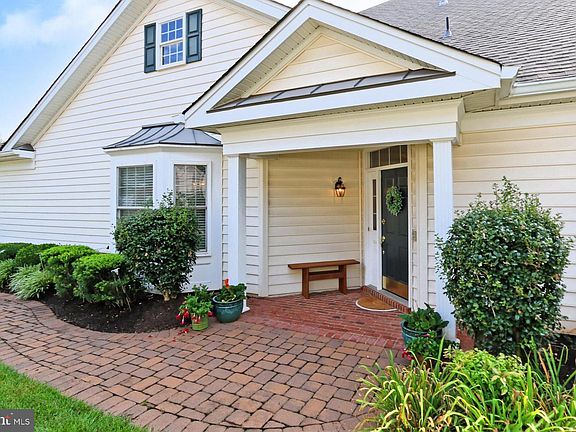 4th image of 5480 Rodriquez Ln