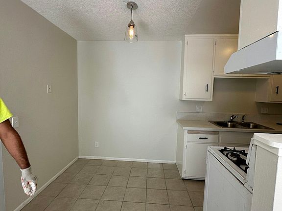4th image of 22869 Adrienne Ave APT 3