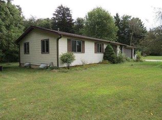 N923 Iris Ave, Genoa City, WI 53128
