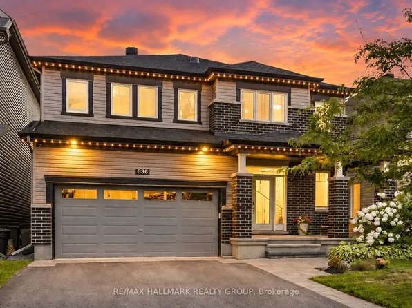 636 Eagle Crest Hts, Ottawa, ON K2S 1G1