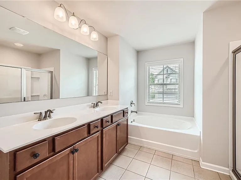4648 Bogan Meadows Dr — Photo 16