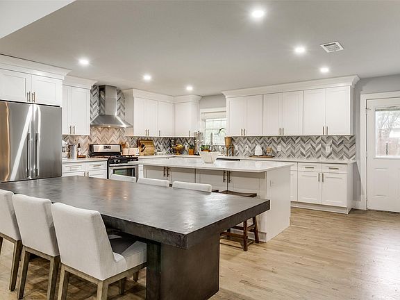 4th image of 6210 Sudbury Dr