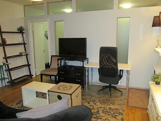 Rented by New York is Home | media 16