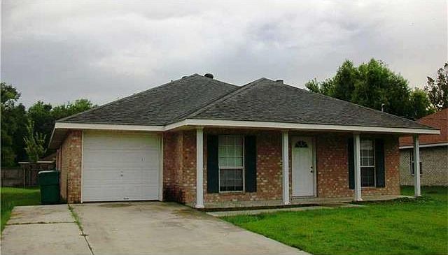 1st image of 629 Camellia Ave