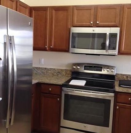 3rd image of 8900 NW 97th Ave APT 201