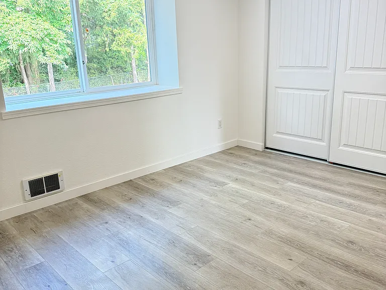 125 146th Ave SE #125 — Photo 16