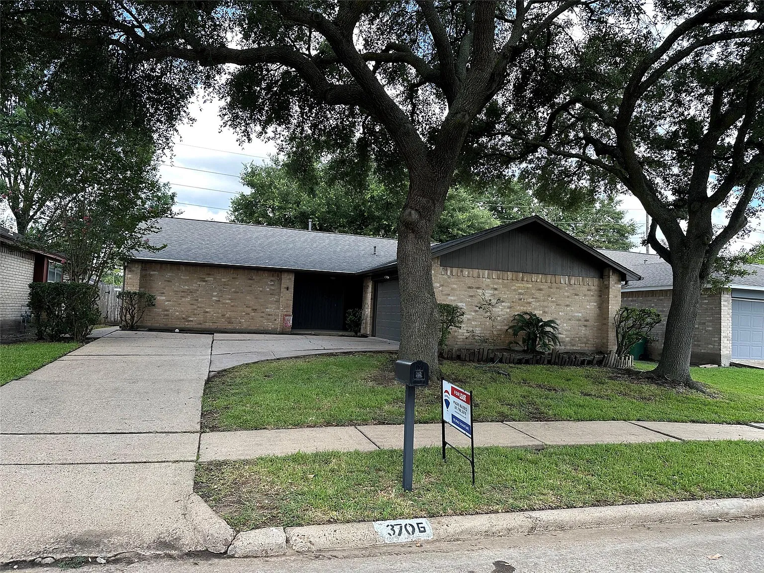 3 bed, 2.0 bath, 1512 sqft, $2,450 — Photo 1