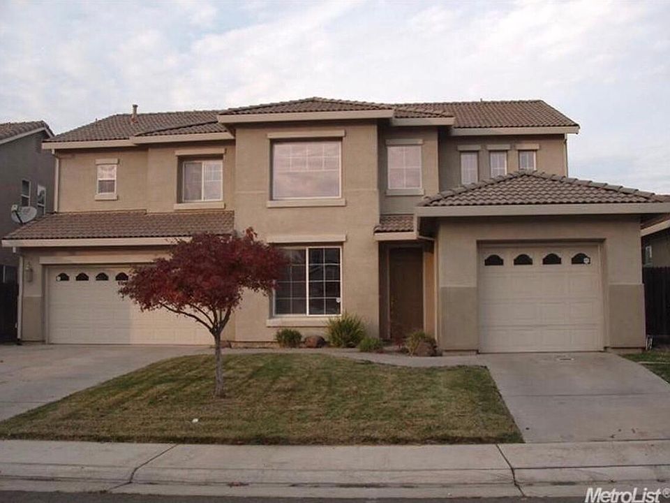 1st image of 10077 Castle Oaks Ct