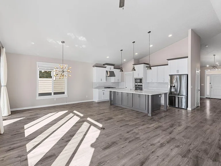 4740 W Derek Ave — Photo 8