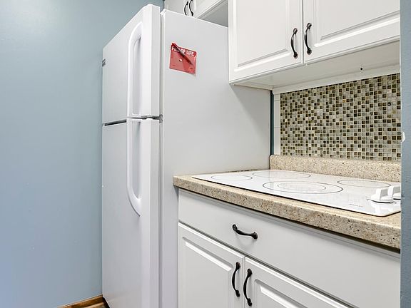5th image of 3001 S 51st Street Ct #320