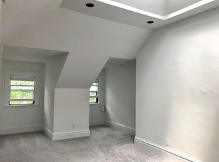 127 Thorndike St, Brookline, MA 02446