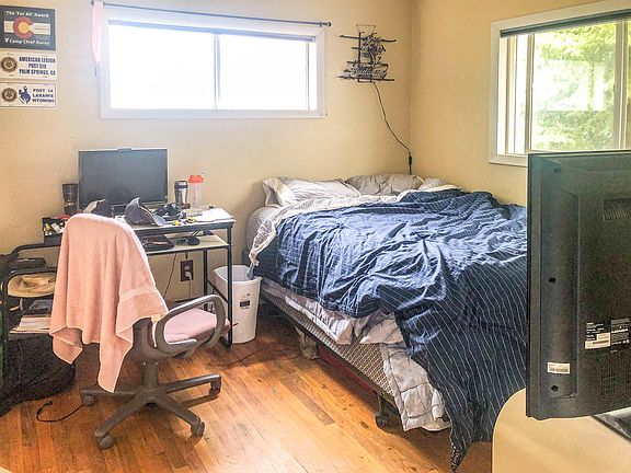 4th image of 1117 Curtis St