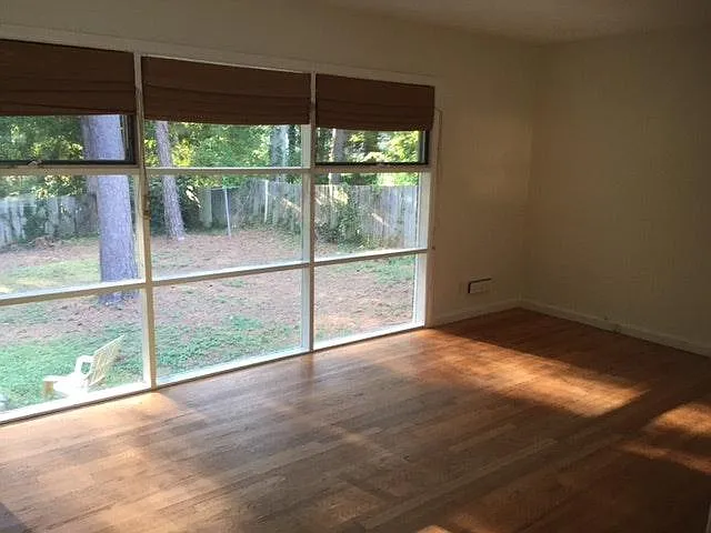 1447 Alverado Way — Photo 2