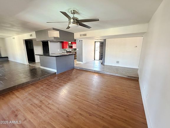 5th image of 10037 N 43RD Avenue