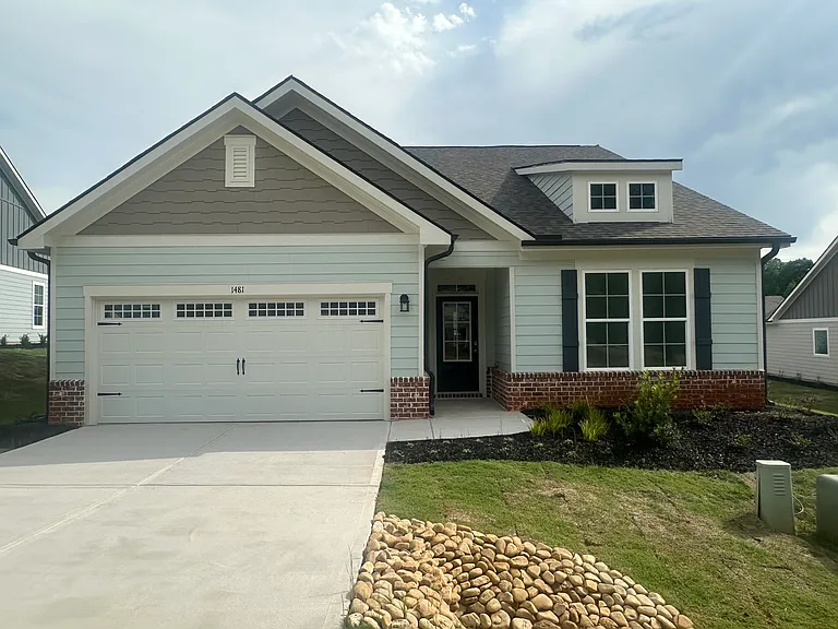 1481 Lake Dr — Photo 1