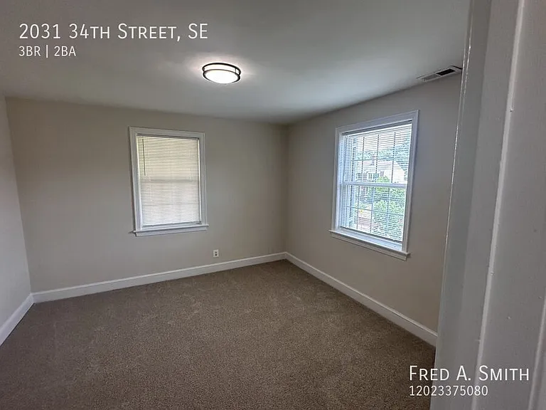2031 34th St SE — Photo 24