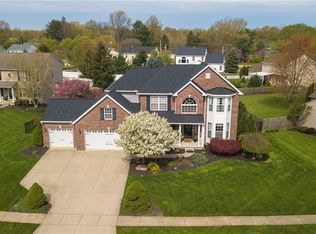 309 Falling Water Cir, Amherst, OH 44001