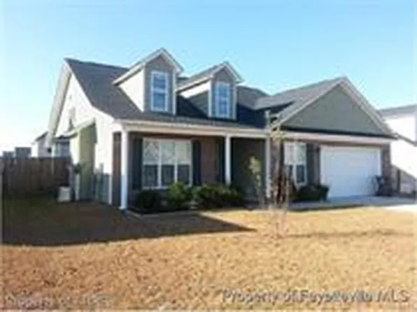 1225 Snowy Egret Dr, Fayetteville, NC 28306