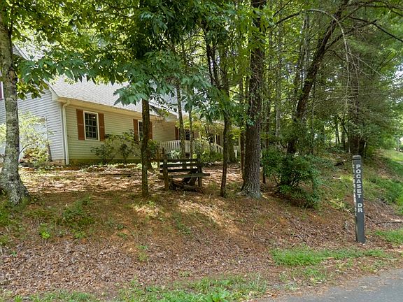 2nd image of 16 Pocaset Dr