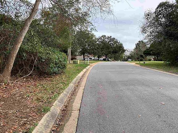 4th image of 959 Fleming Cir