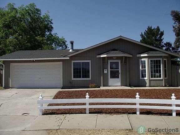 2nd image of 455 Lincoln Ct