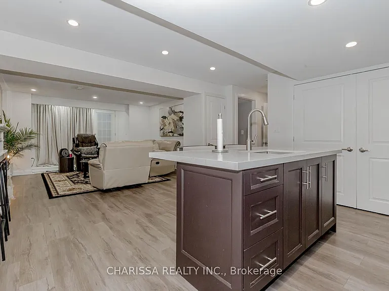 3321 Mintwood Cir — Photo 8