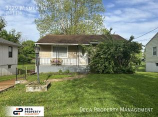3229 Wismer Rd, Saint Ann, MO 63074