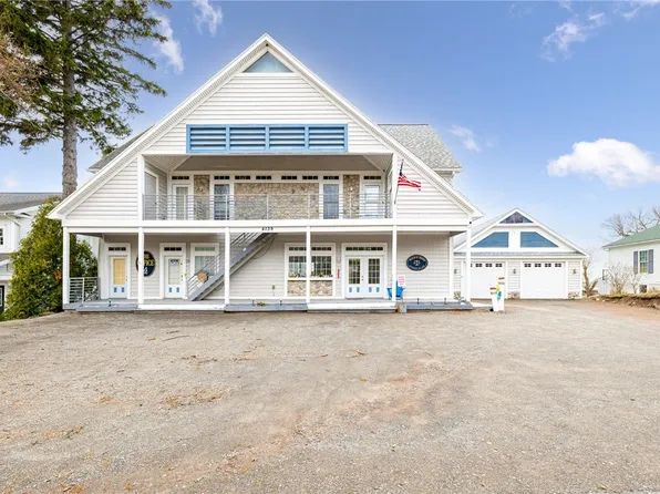 4139 Lake Rd, Williamson, NY 14589