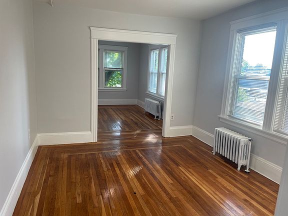 3rd image of 654 Elmwood Ave APT 3
