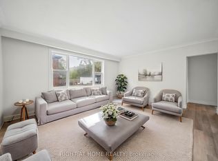 32 Vanevery St #3, Toronto, ON M8V1Y6