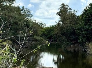 7281 Kreamers Dr, Bokeelia, FL 33922