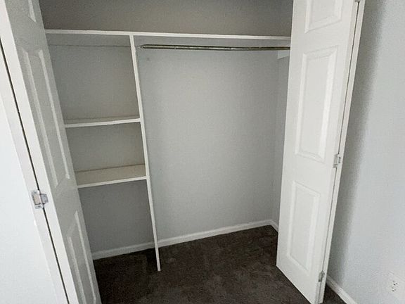 4th image of 220 Walnut Hill Dr APT B11