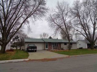 2385 Town Hall Rd, Green Bay, WI 54311