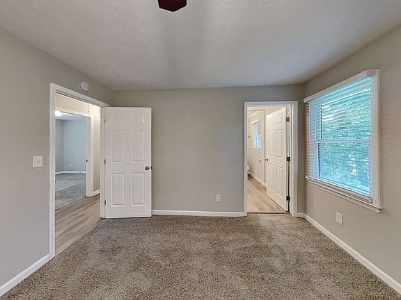 2nd image of 4620 Shannondale Ln
