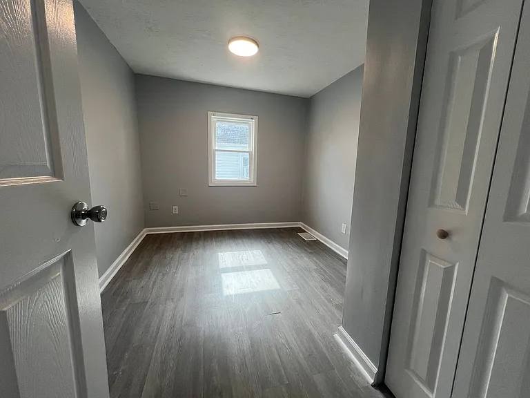 4000 Churchman Ave — Photo 8