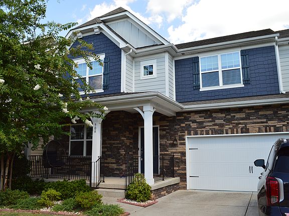 2nd image of 904 Pecan Tree Ln