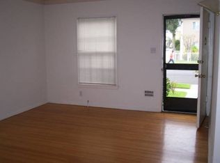 5823 Saturn St, Los Angeles, CA 90019