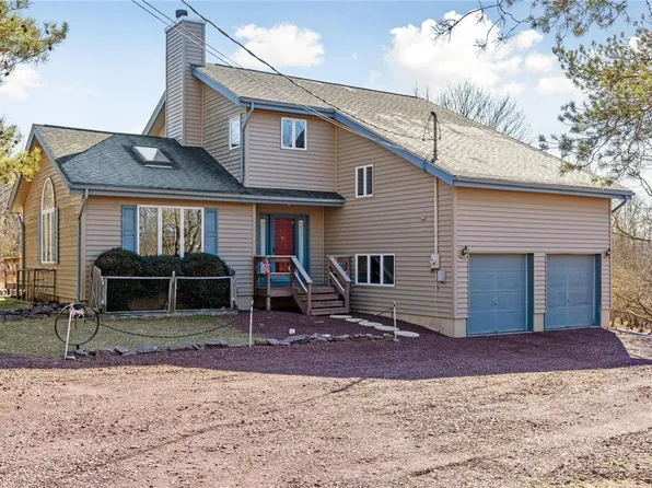 124 Claremont Dr, Albrightsville, PA 18210