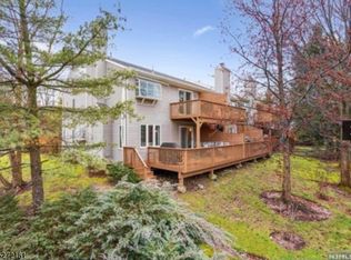 7 Litchult Ln #7, Mahwah, NJ 07430