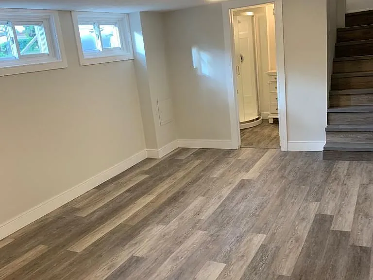 251 Erb St E #BASEMENT — Photo 4