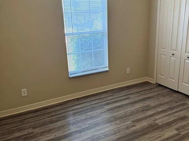 1017 NW 24th Ave — Photo 24