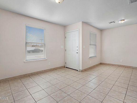 5th image of 220 Cargill St Unit A