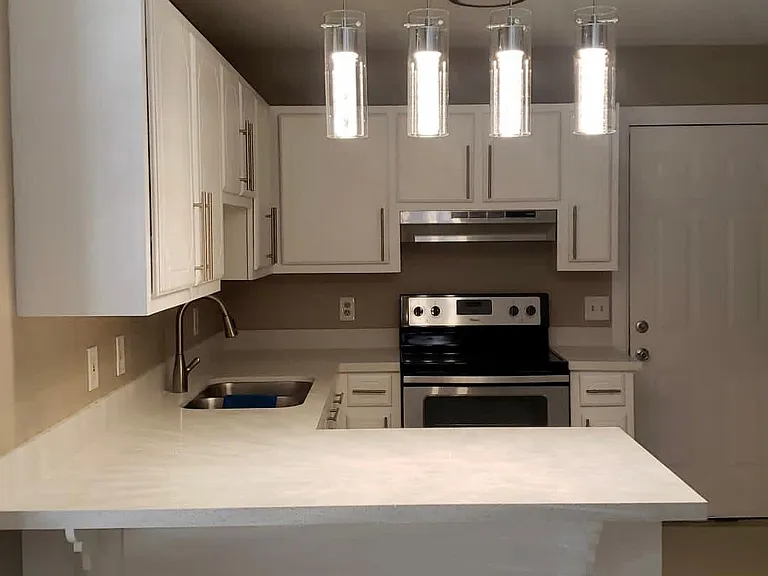1202 Bryce Dr #5 — Photo 1