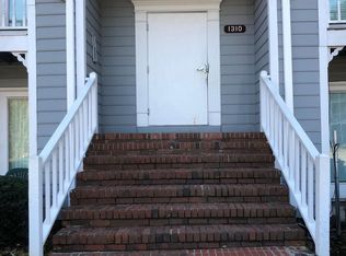 1310 Park Glen Dr APT 104, Raleigh, NC 27610