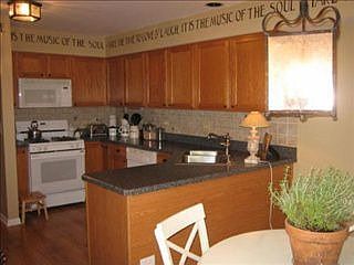 5th image of 1336 Spencer Ln Unit Na