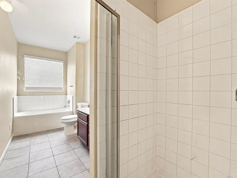 16726 Vivian Point Ln — Photo 24