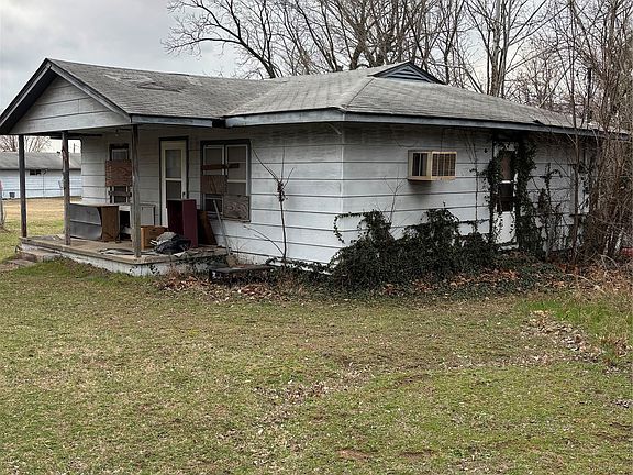 2nd image of 1114 N Cleveland Ave W