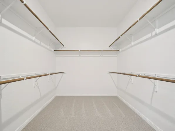 The Preston (403) Plan, Lakeside Meadows