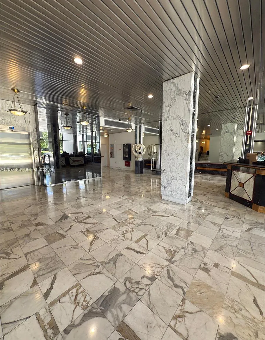 Aventura Eldorado Condo — Photo 3