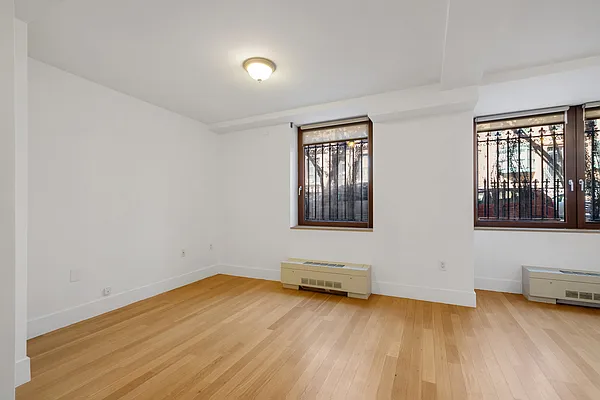 Rented by Compass | media 13